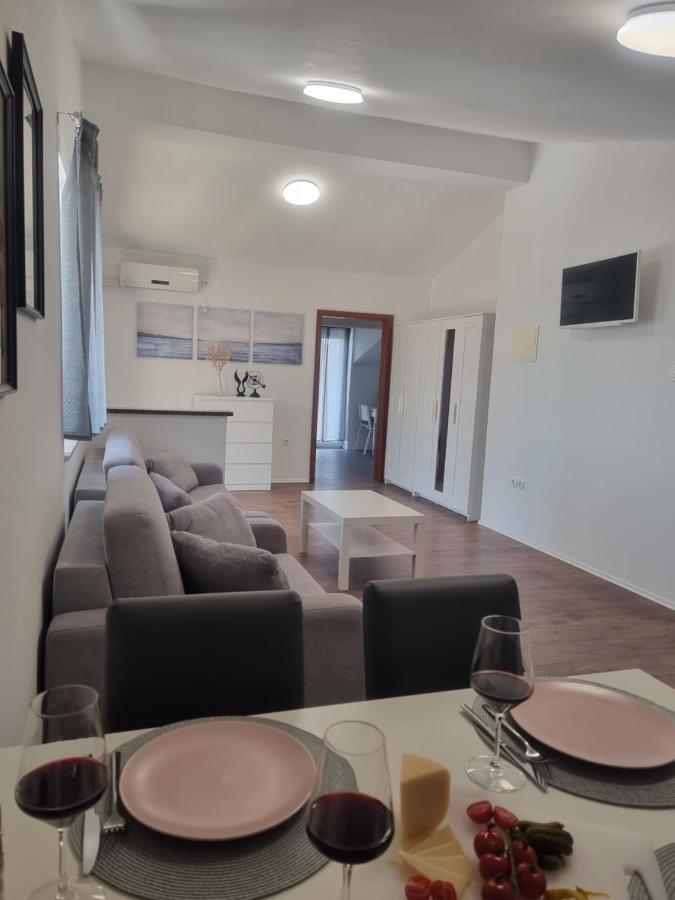 Apartment Miric Цриквениця Екстер'єр фото